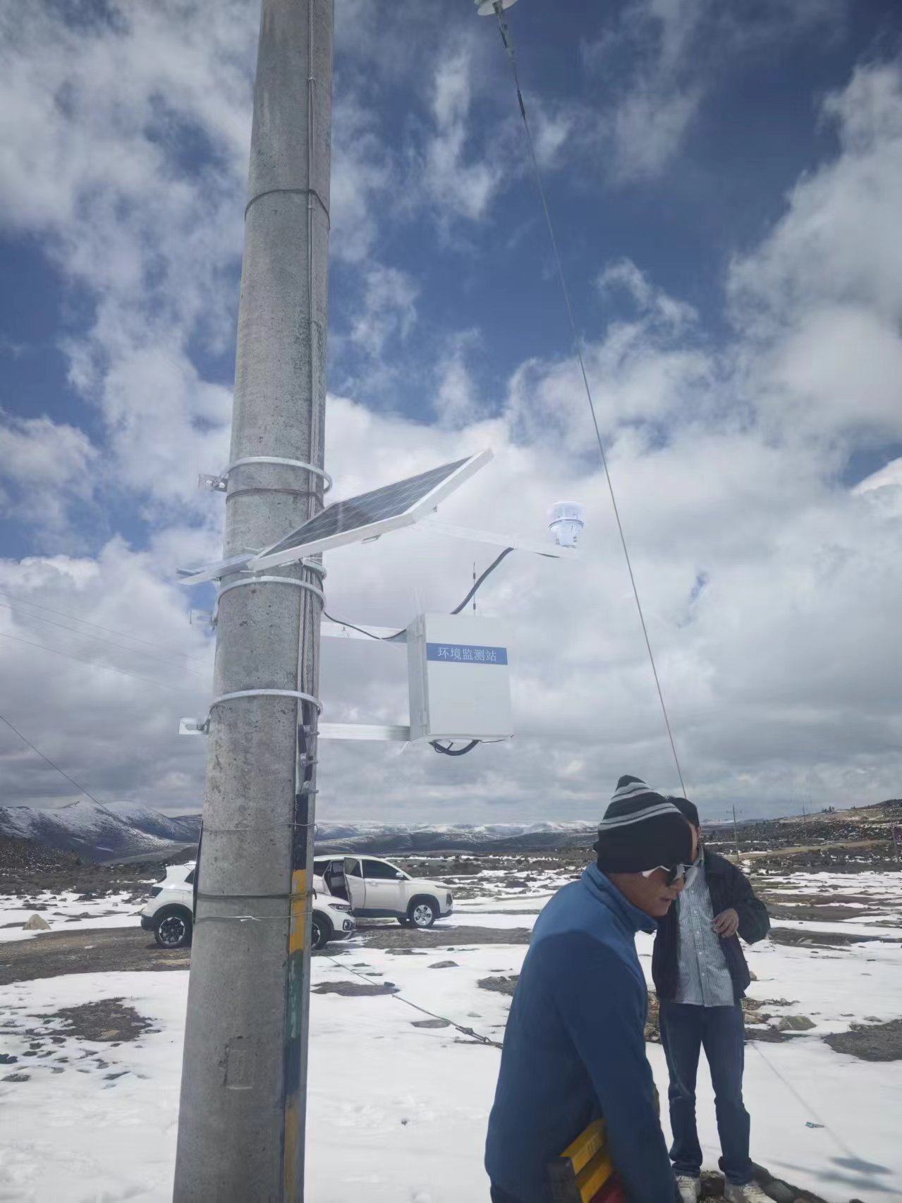 風途科技輸電線路微氣象監(jiān)測站成功在高原“安家落戶”并投入使用。