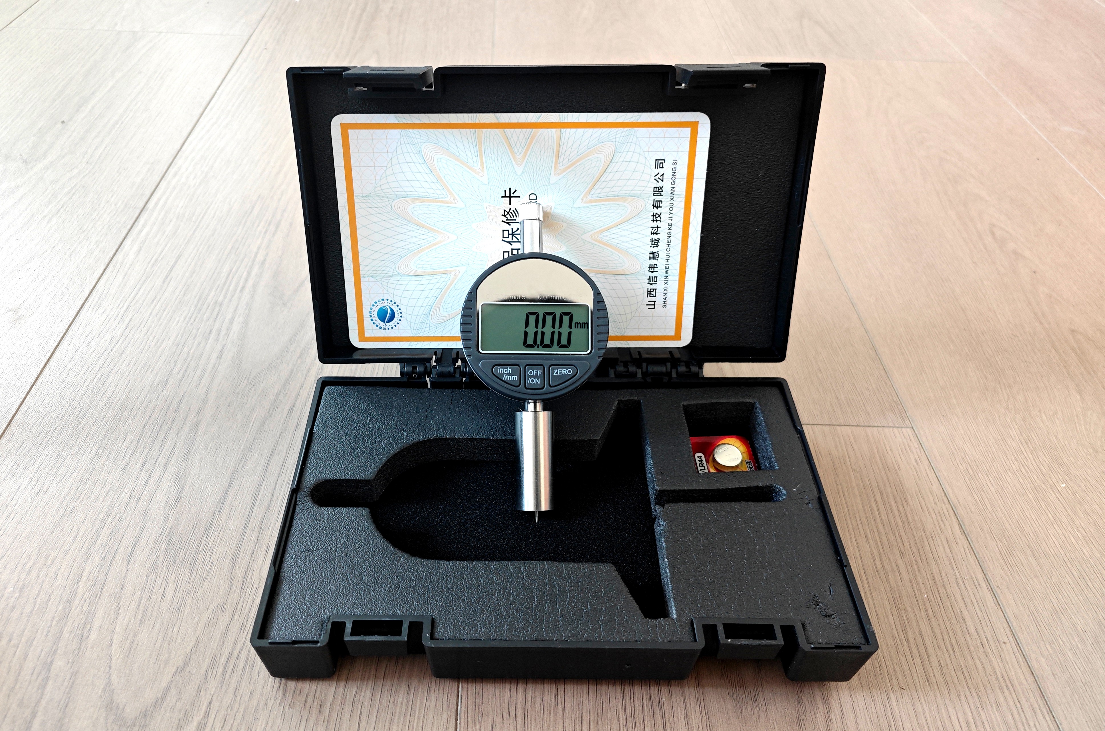 信偉慧誠FS-10-15D數字凹坑深度儀產品簡介附儀器實物供參考
